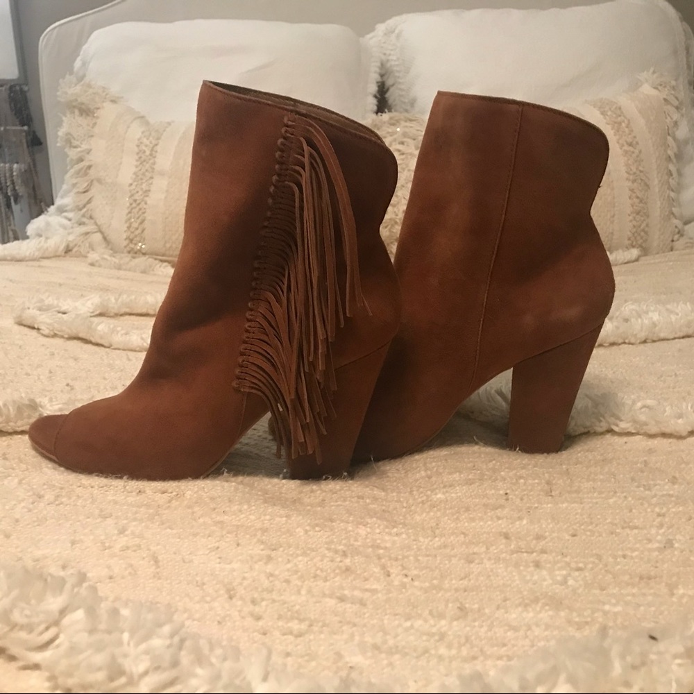 Dolce Vita Peep toe Fringe Booties